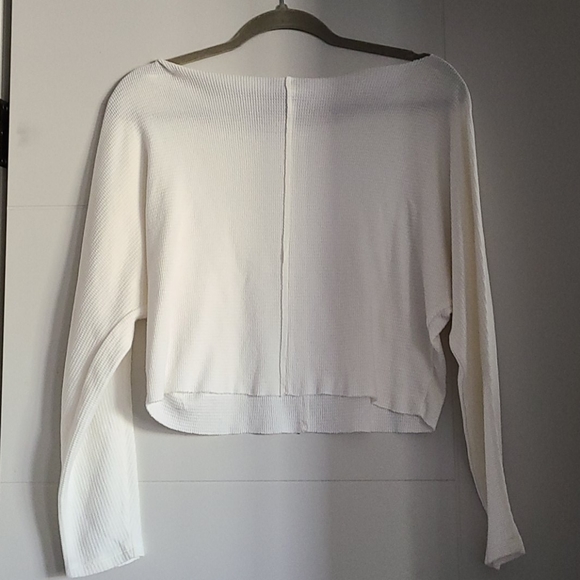Forever 21 Wide Neck Raw Hem Top - Picture 3 of 4